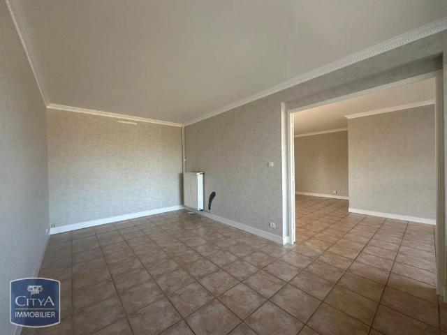 Appartement à louer 4 pièces 83m²
