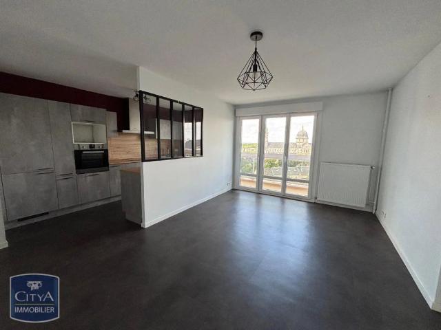 Appartement à louer 4 pièces 94.98m²