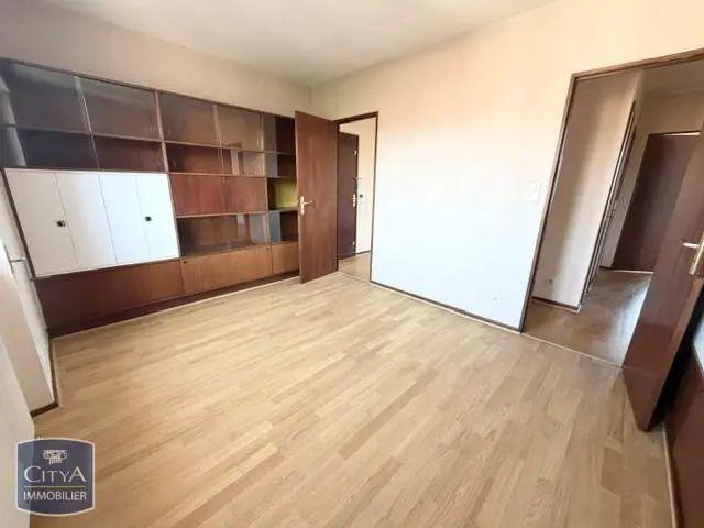 Appartement à louer 4 pièces 94m²