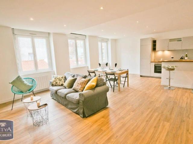 Appartement à louer 4 pièces 96.15m²