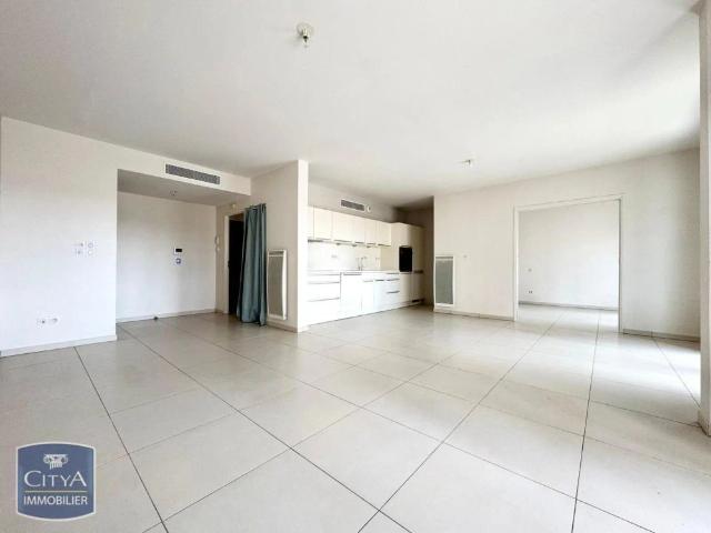 Appartement à louer 4 pièces 96.16m²