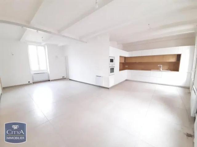 Appartement à louer 4 pièces 96.69m²