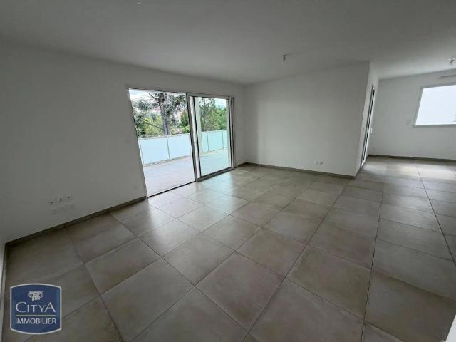 Appartement à louer 4 pièces 99.4m²