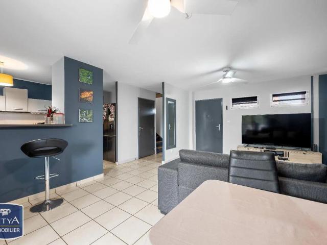 Appartement à louer 4 pièces 99.89m²