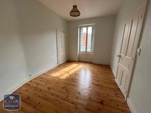 Appartement à louer 4 pièces 90.68m²