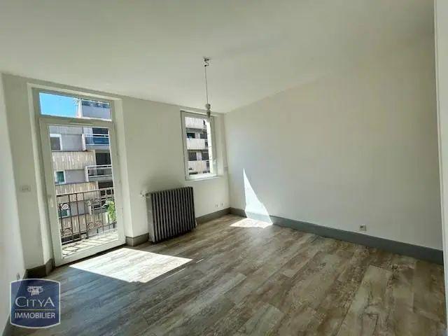 Appartement à louer 4 pièces 90.76m²