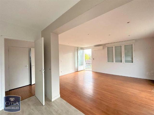 Appartement à louer 4 pièces 90m²