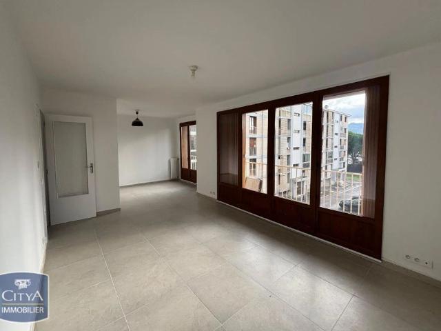 Appartement à louer 4 pièces 91.74m²