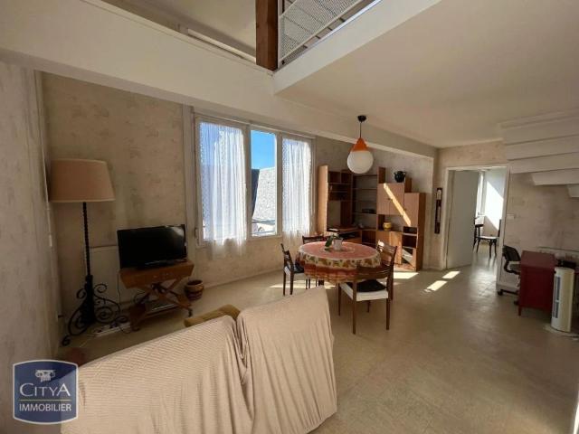 Appartement à louer 4 pièces 91.7m²