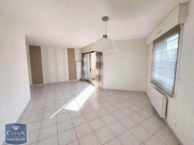 Appartement à louer 4 pièces 93.83m²