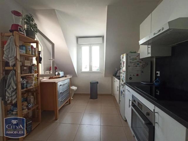 Appartement à louer 4 pièces 93m²