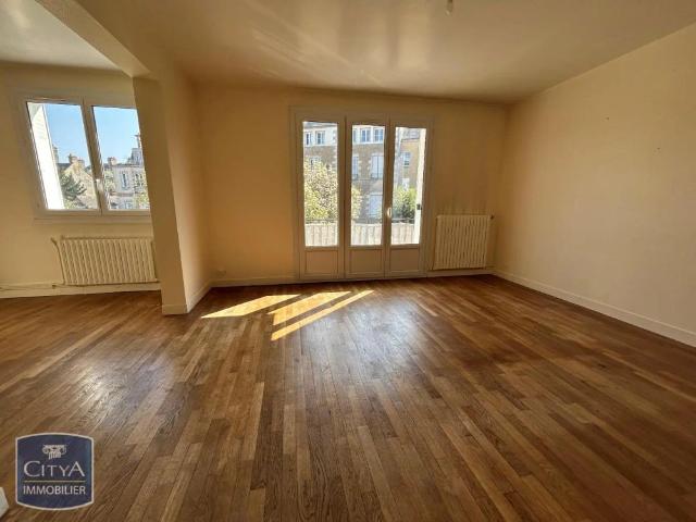 Appartement à louer 4 pièces 93m²