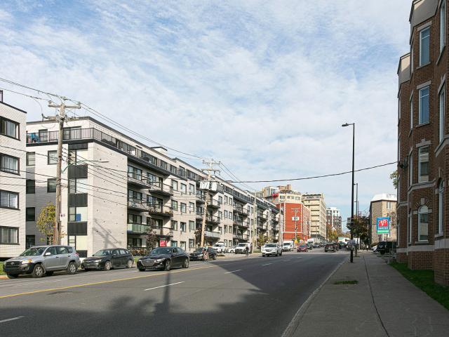 Appartement à Louer 5675 Chemin de la Côte Saint Luc, Montréal 25 photos | Logis Québec