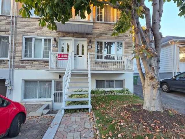 Appartement à Louer 581 4e Avenue Montréal, QC, Rivière des Prairies/Pointe aux Trembles Montréal 16 photos | Logis Québec