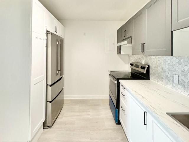 Appartement à Louer 5855 Rue de Verdun Montréal H4H 1M1, Verdun/Île des Soeurs Montréal 10 photos | Logis Québec