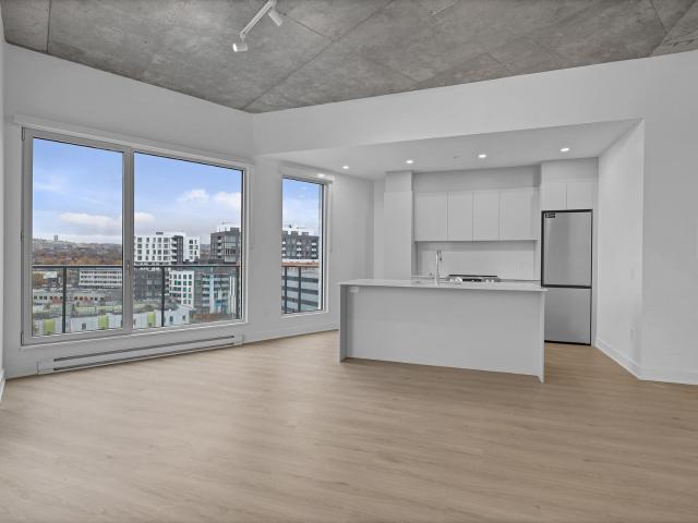 Appartement à Louer 5070 Rue Paré, Montréal 24 photos | Logis Québec