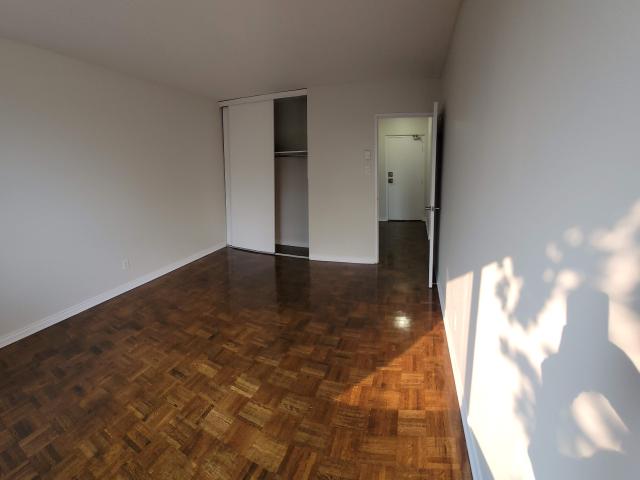 Appartement à Louer 50 Rue Cormier Gatineau J9H 6C9, Aylmer Gatineau 5 photos | Logis Québec