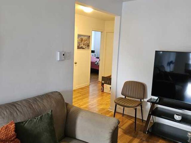 Appartement à Louer 512, 70 avenue, Chomedey Laval 11 photos | Logis Québec