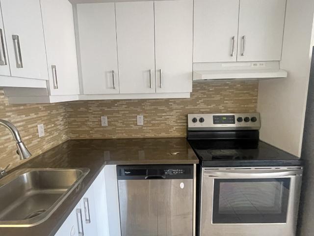 Appartement à Louer 5285 Beaconsfield, Montréal 11 photos | Logis Québec