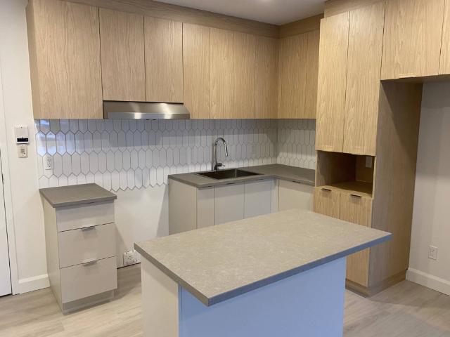 Appartement à Louer 535 Rue King Est, Fleurimont Sherbrooke 6 photos | Logis Québec