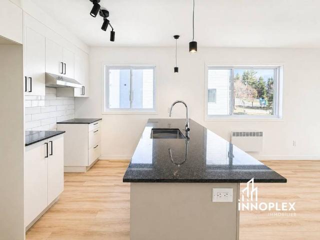 Appartement à Louer 536 St Michel, Fleurimont Sherbrooke 10 photos | Logis Québec