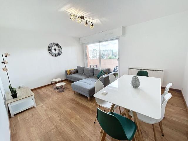 Appartement à louer 5 pièces • Pau