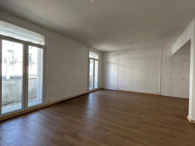 Appartement à louer 5 pièces • Tours