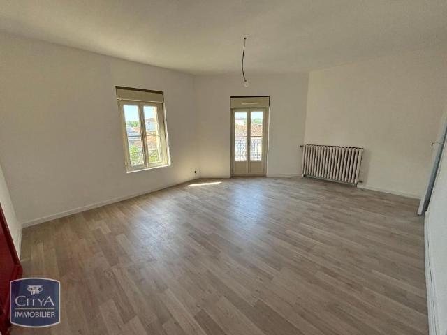 Appartement à louer 5 pièces 180.99m²