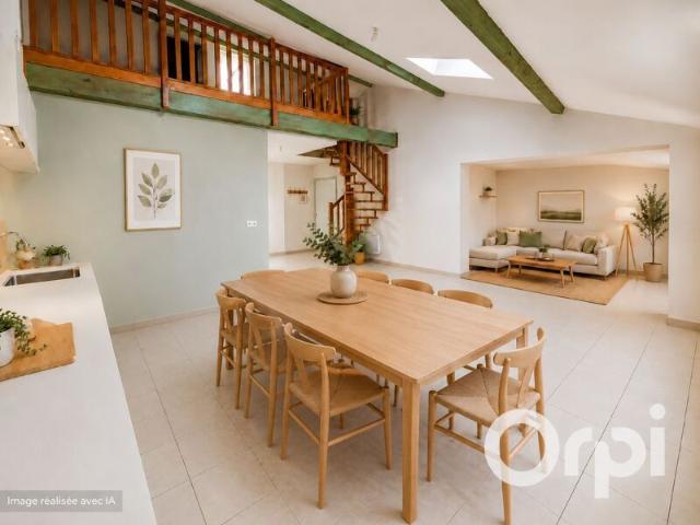 Appartement à louer 5 pièces • 103,10 m2 Baix