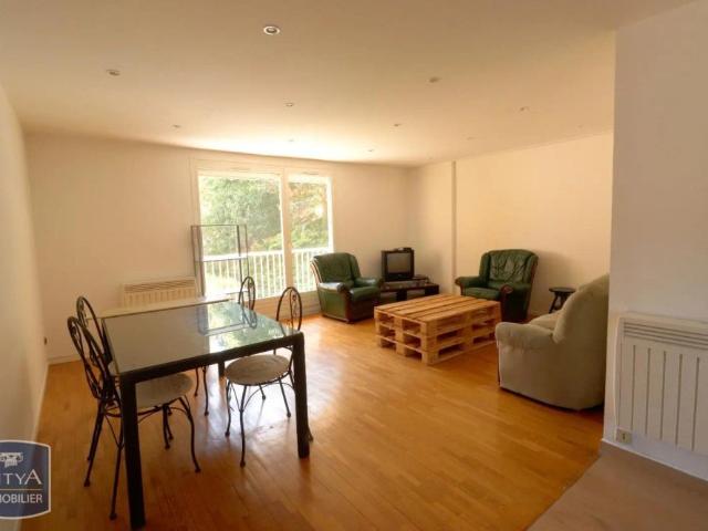 Appartement à louer 5 pièces 102.46m²
