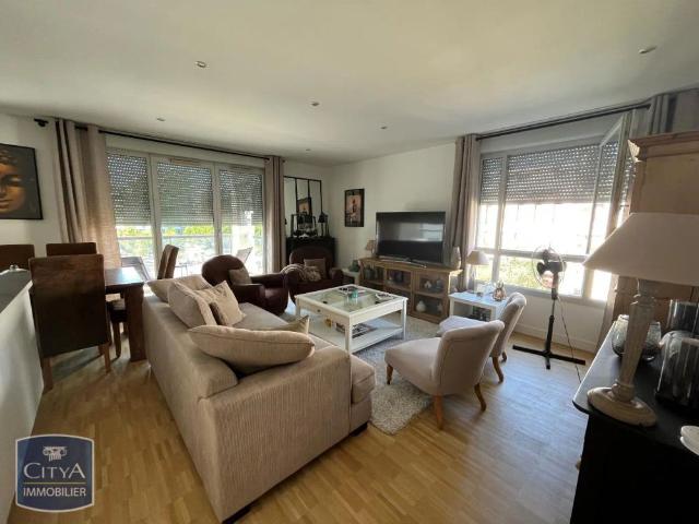 Appartement à louer 5 pièces 107.9m²