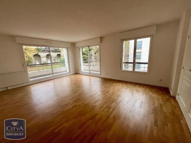 Appartement à louer 5 pièces 111.76m²