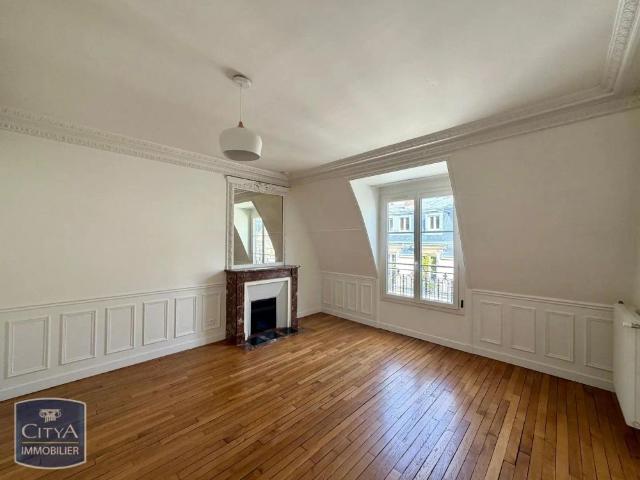 Appartement à louer 5 pièces 118.62m²