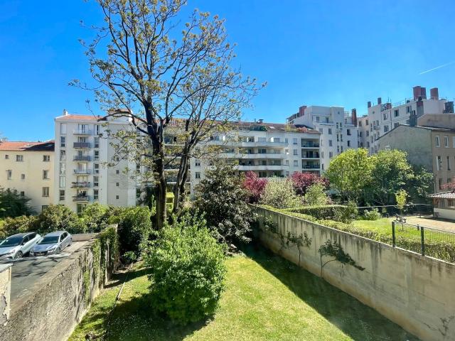 Appartement à louer 5 pièces 122,14 m