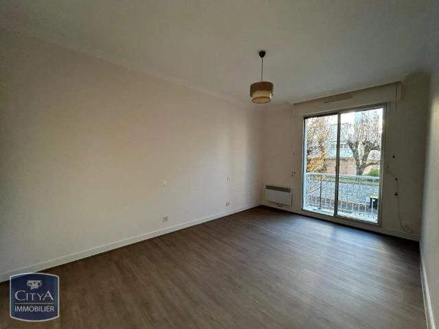 Appartement à louer 5 pièces 127.95m²