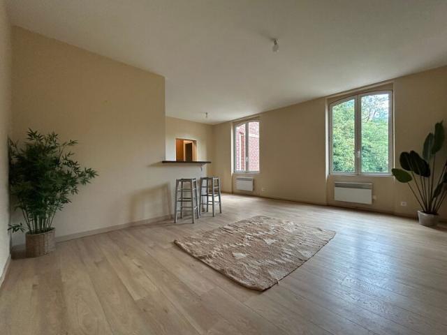 Appartement à louer 5 pièces • 128,24 m2 Compiègne