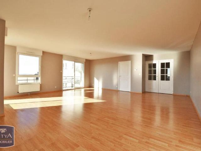 Appartement à louer 5 pièces 130.2m²