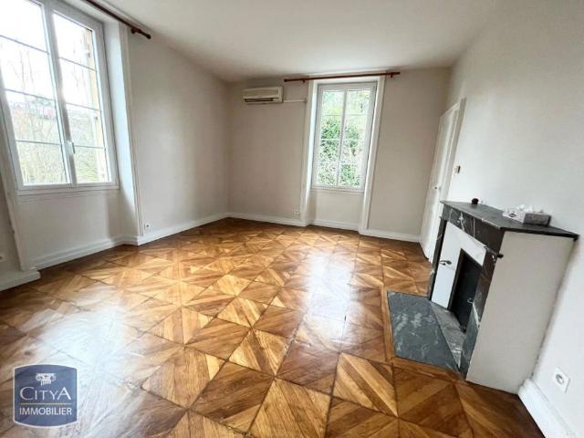 Appartement à louer 5 pièces 132.17m²