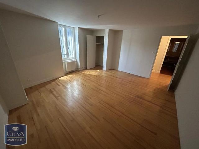 Appartement à louer 5 pièces 136.16m²