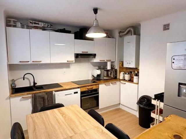 Appartement à louer 5 pièces 77,20 m
