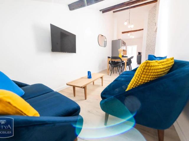 Appartement à louer 5 pièces 85.24m²