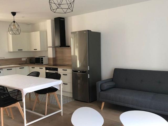 Appartement à louer 5 pièces • 86,81 m2 Caluire et Cuire