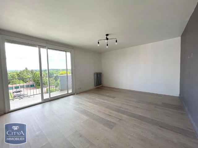 Appartement à louer 5 pièces 88m²