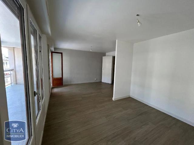 Appartement à louer 5 pièces 80.46m²