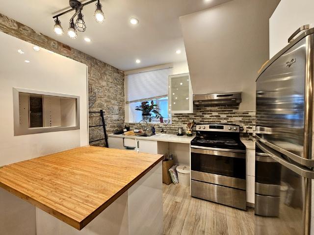 Appartement à Louer 648 Aiguillion, La Cité Limoilou Québec 5 photos | Logis Québec