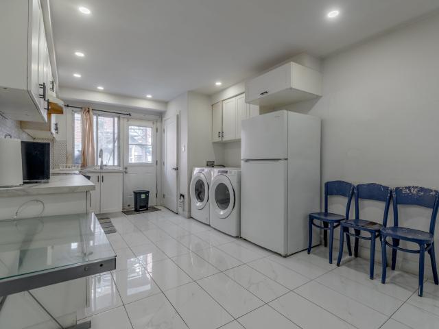 Appartement à Louer 6943,Rue Birnam, Villeray/Saint Michel/Parc Extension Montréal 11 photos | Logis Québec