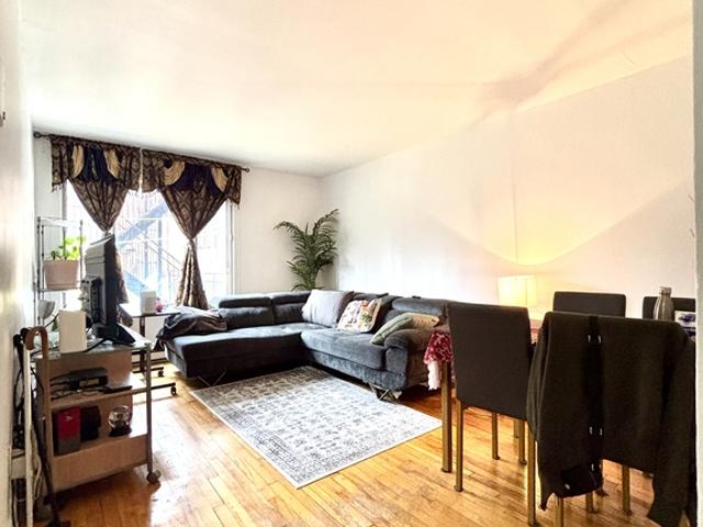Appartement à Louer 60 Barclay, Côte des Neiges/Notre Dame de Grâce Montréal 5 photos | Logis Québec