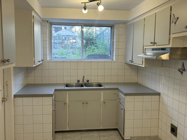 Appartement à Louer 6132 A rue de Meriel, Saint Léonard Montréal 5 photos | Logis Québec