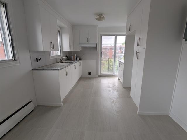 Appartement à Louer 6285 sulte, Saint Léonard Montréal 8 photos | Logis Québec