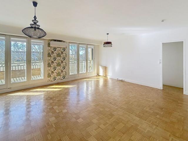 Appartement à louer 6 pièces • Pau